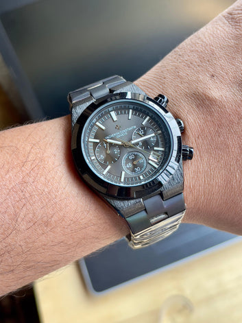 Vache°ron Constantin Overseas Chronograph Quartz