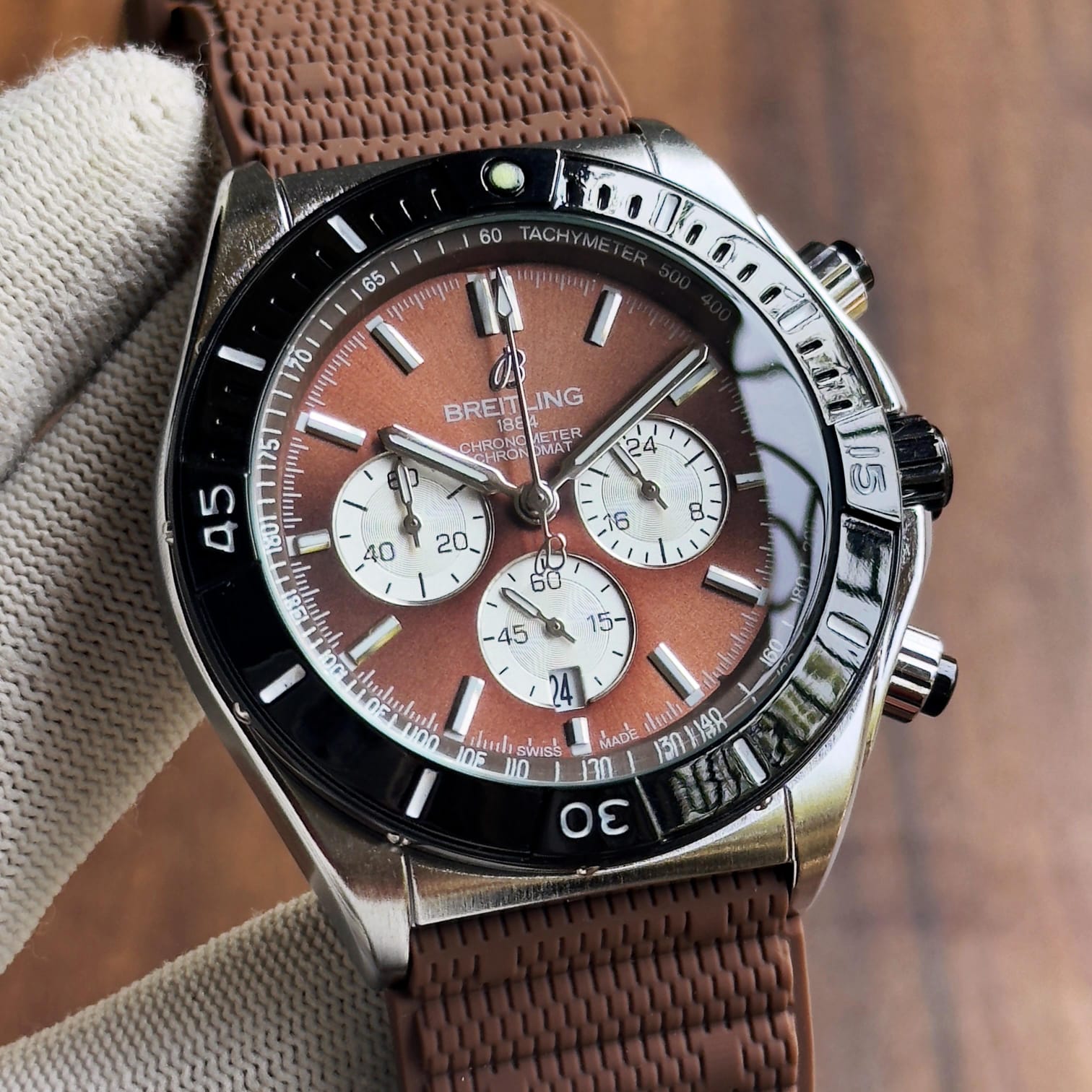 Brei.tling chronomat B01 44 quartz